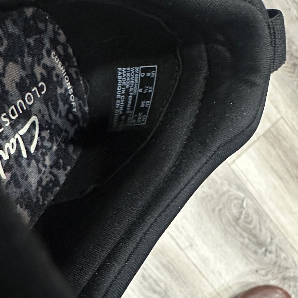 Clarks Cloudsteppers Black Loafer - image 4